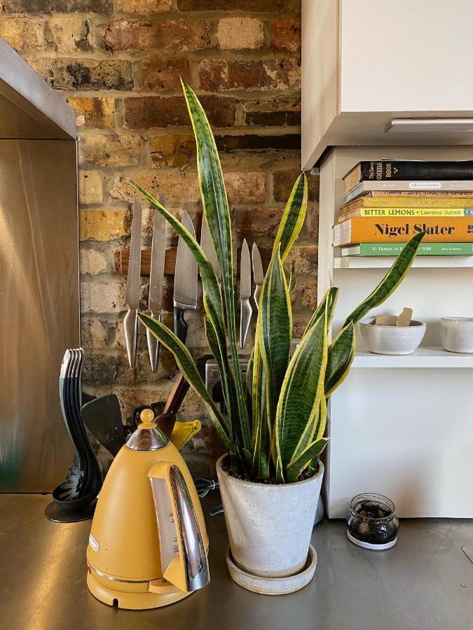 Bright & Beautiful Loft 10Mins To Shoreditch Лондон Екстер'єр фото