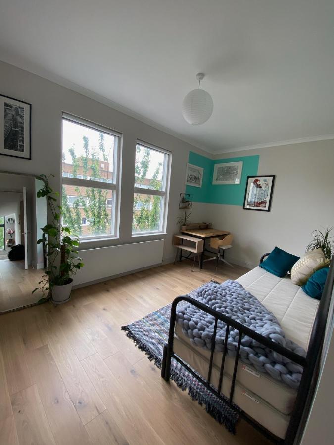Bright & Beautiful Loft 10Mins To Shoreditch Лондон Екстер'єр фото